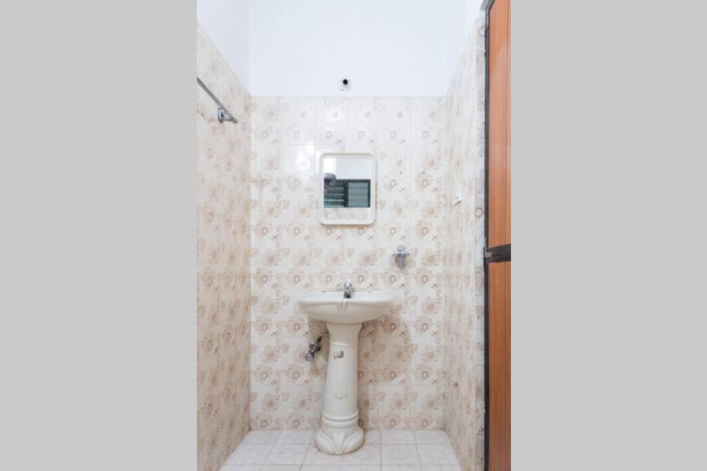 Villa Barbosa, 2 Bhk Villa & Luxury Rooms Near Colva, Sernabatim, Benaulim Beach Exteriör bild